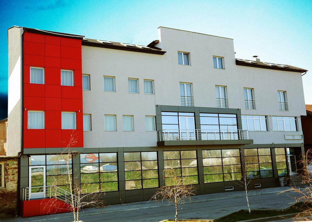Garni Hotel Crystal Ice Ni 외부 사진