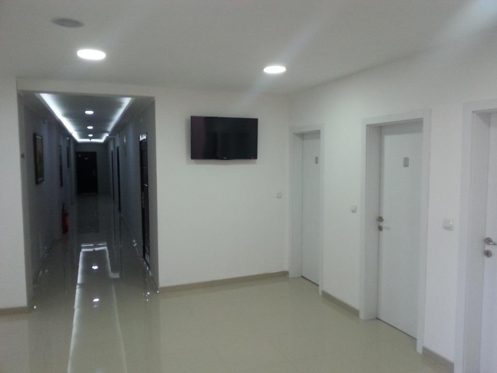 Garni Hotel Crystal Ice Ni 외부 사진