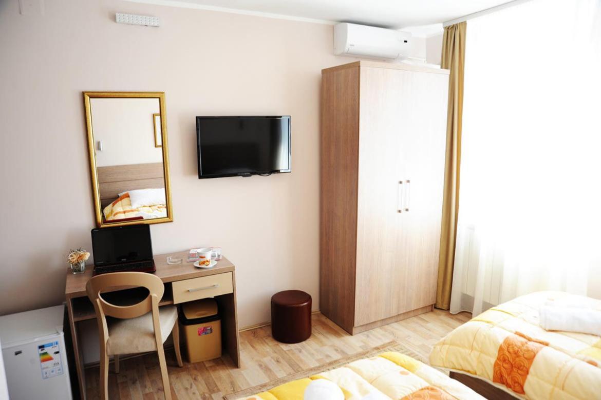 Garni Hotel Crystal Ice Ni 객실 사진